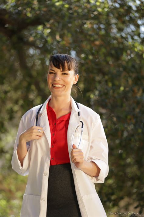 Lola Foxx Dana Dearmond Porn Pic