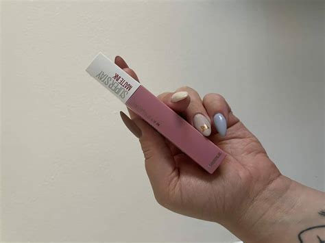 Nyx Nude Truffle Lip Liner Review Guide Lip Liner Hype Glamour N Glow