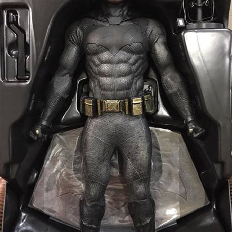 Hottoys Hot Toys BVS Batman Tech Cowl Version With Additional Unreal Non Wired Cape Hobbies