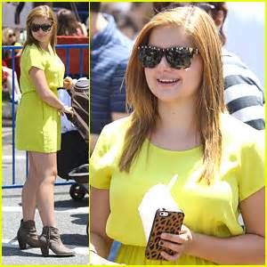 Ariel Winter Debuts Blonde Hair Ariel Winter Just Jared Jr