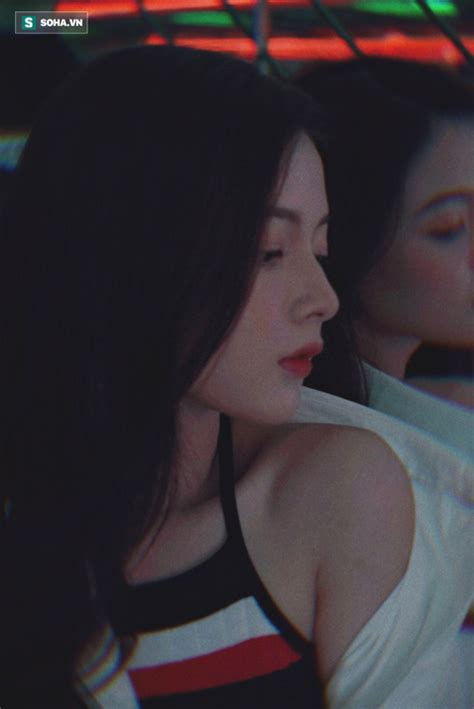 Hình ảnh bất ngờ của hot girl ảnh thẻ sau năm nổi tiếng Dậy thì quá xuất sắc hóa cô nàng hư