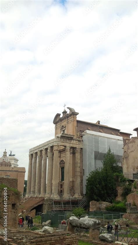 Tempio Di Antonino E Faustina Foro Romano Stock Photo Adobe Stock