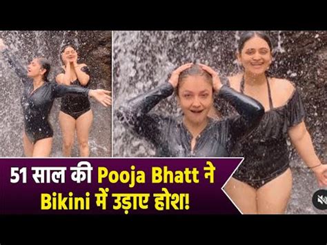 8 Hot Sexy Pooja Bhatt Bikini Pics