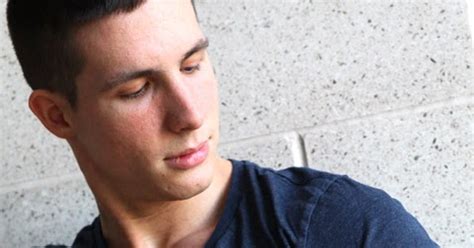 GAY MANS PLEASURE SEXY FRAT BOY