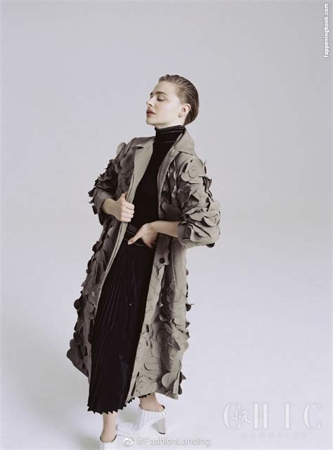 Chloë Grace Moretz chloegmoretz Nude The Fappening Photo 4977244 FappeningBook