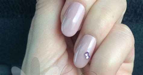 Paznokcie Nude Czyli Cielisty Manicure Dla Wielbicielek Minimalizmu Bynatka