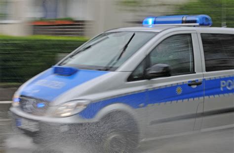 Blaulicht Aus Der Region Stuttgart Polizei Stoppt Dreh Von Gangster