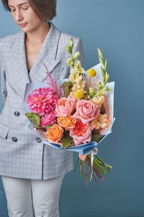 Розово-персиковый букет | Gladiolus bouquet, Valentines flowers ...