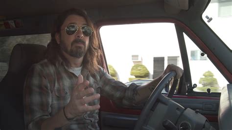 Foo Fighters Trailer Zu Dave Grohls Neuem Film What Drives Us