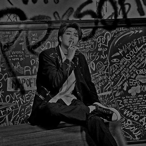 𝑵𝒂𝒎𝒋𝒐𝒐𝒏 𝑫𝒂𝒓𝒌 𝑰𝒄𝒐𝒏 Namjoon Black Aesthetic Kim Namjoon