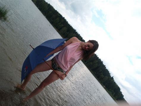 Amateur Outdoors Porn Pic