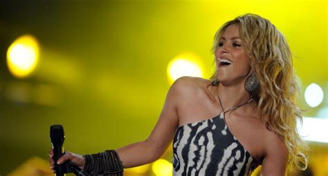 Shakira cautiva a sus fans tras posar con un bikini diseñado por ella Instagram Gerard Piqué