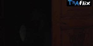 Alexandra Jimenez Bikini Scene In El Que No Cae Se Encima Tnaflix