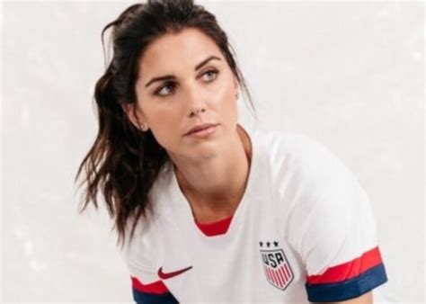 Alex Morgans Net Worth, Salary, Endorsements, House, Husband, and Kids