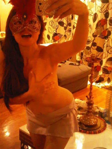 Naked Hilal Cebeci Added By Delaredo