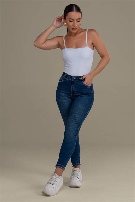 Cal A Cigarrete Hot Pants Empina Bumbum Jeans Escuro