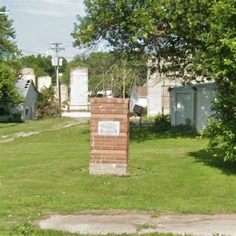 Memorial to Bobbie Jo Stinnett in Skidmore, MO (Google Maps)