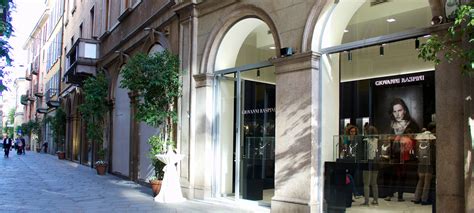 opening  milan  della spiga giovanni raspini