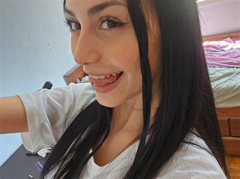 Rose Rosylovees • Instagram Photos And Videos