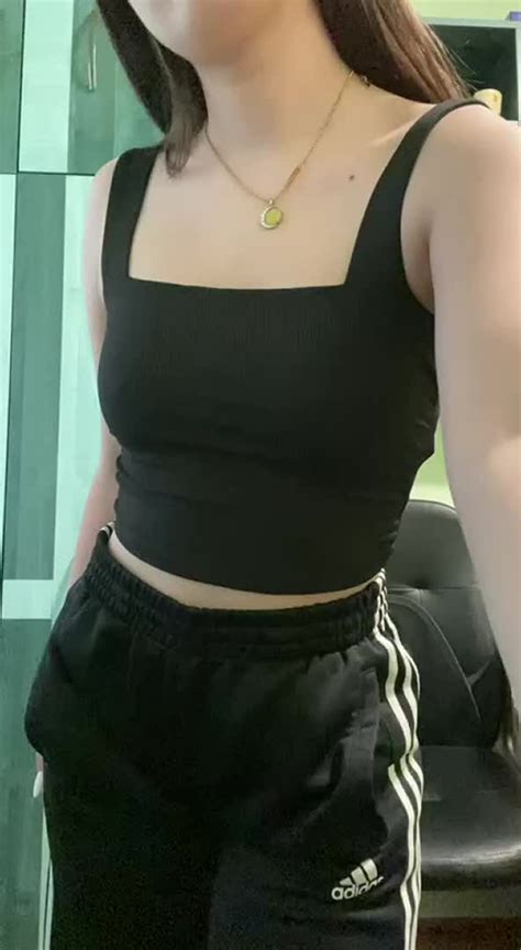 Tiny Tits Big Splash When I Turn Scrolller