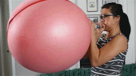 Kimmy Struggles And Eventually Defeats A Hot Water Bottle MP P The Inflation Laboratory