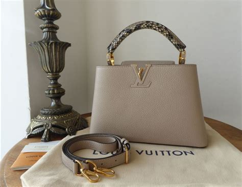 Venta Louis Vuitton Bb Capucines En Stock