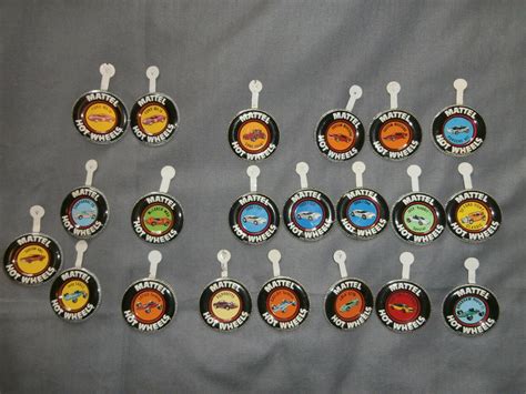 Mattel Hot Wheels Badges Lot Of