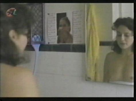 Naked Claudia Fernandez In Algunas Nubes