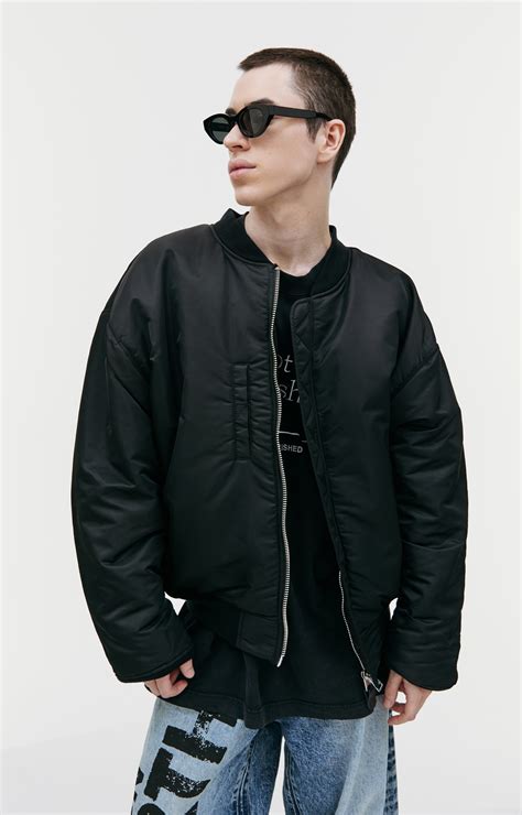 Мужской черный двусторонний бомбер vetements x alpha industries с ...