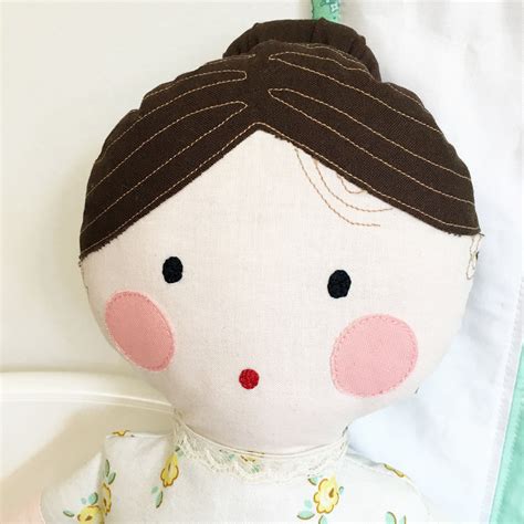 Dolly Book Tour | Sarana Ave