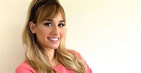 Έλενα Κώνστα Δείτε την να χορεύει και να πηγαίνουν τα ωραία της βυζιά πάνω κάτω Hot News