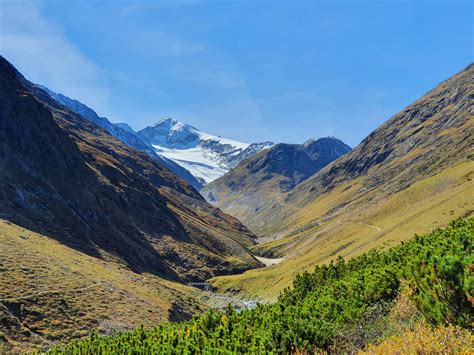 Individuelle Alpen Berquerung Auf Dem E