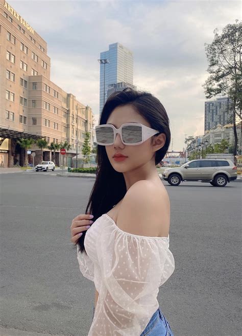 Hot Girl Xinh P T Ng N I Ti Ng V I C I T N Tri U Vy B Y Gi Ra Sao