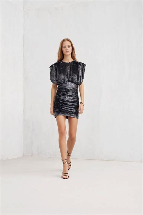 iro spring  ready  wear collection runway  beauty models