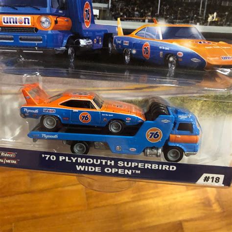 Hot Wheels Team Transport Plymouth Superbird Hobbies Toys Toys Games On Carousell