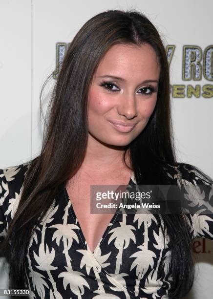 Hot Sexy Inna Brayer Bikini Pics