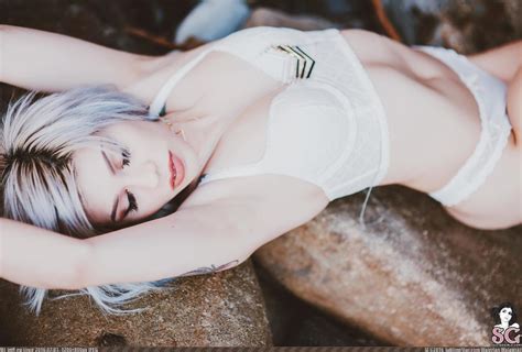 Pic Boobs Hot Sexy Emo Nature Ecco Thecove Girls Softcore Suicidegirls 96000B