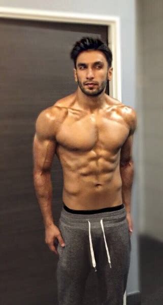 Shirtless Bollywood Men Ranveer Singh S Hot Abs And That V