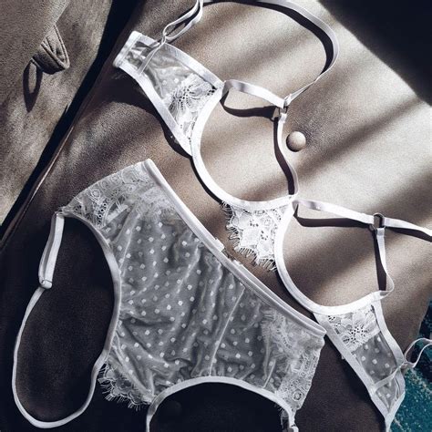 White Open Cupless Bra Crotchless Panties Sheer Lingerie No Cups Lingerie See Through Bridal