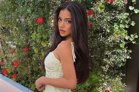 Hot girl Đức xinh đẹp hát hay gây tiếc nuối khi trượt vai nàng tiên cá Báo Dân trí