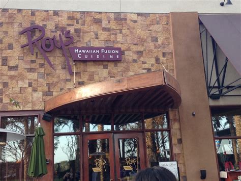 The Pastry Chef's Baking: Restaurant Review: Roy's Hawaiian Fusion ...