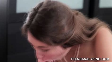 Curvy Teen Bitch Enjoys Anal Sex