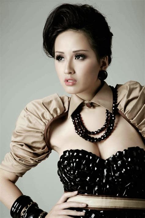 General Mai Phuong Thuy Sexy Show Off Round Pics Bikini Beautifull Sexy Bikini Photos