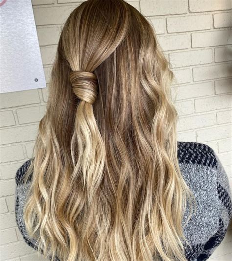 20 Warm Toned Blonde Inspiration Hairdos