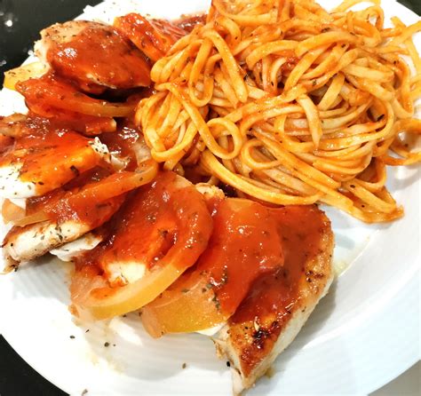 What are some recommended dishes to try at these restaurants?