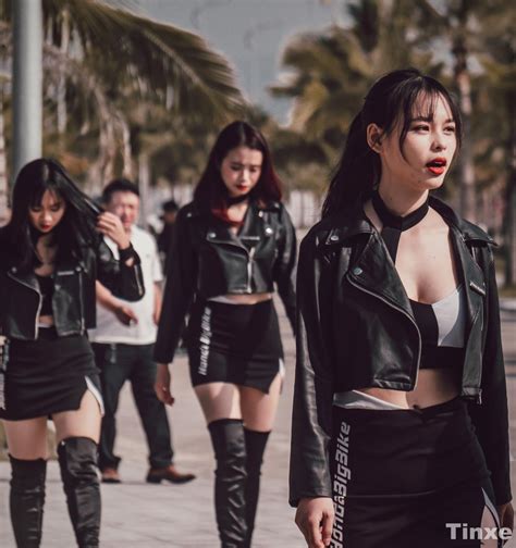 Tan chảy với dàn hot girl xuất hiện tại sự kiện Honda Biker Day 2020