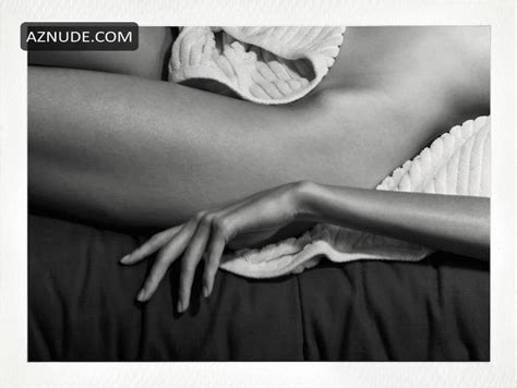 Alexandra Agoston Nude Seductive Body Pictures AZNude