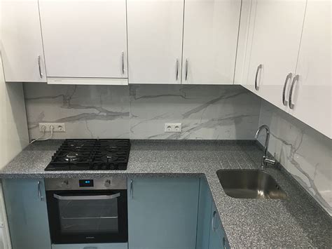 Угловая столешница из искусственного камня Staron Sanded Grey SG420 ...