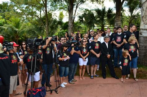 Revista Stile XPIRADO a mega atração do Hot Park