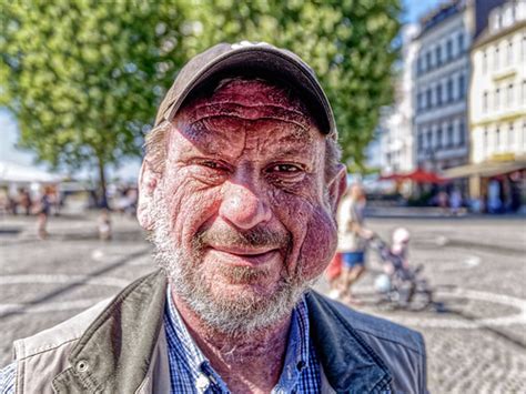 Portrait Of A Homeless Man Panasonic Dc Lx Ii Panasoni Flickr